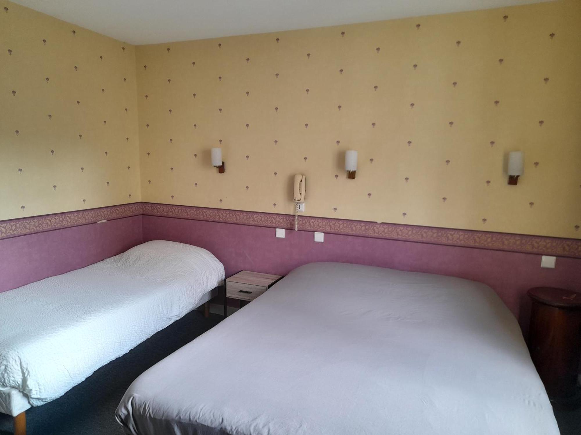 La Tete Noire Hotel Montrichard Exterior photo